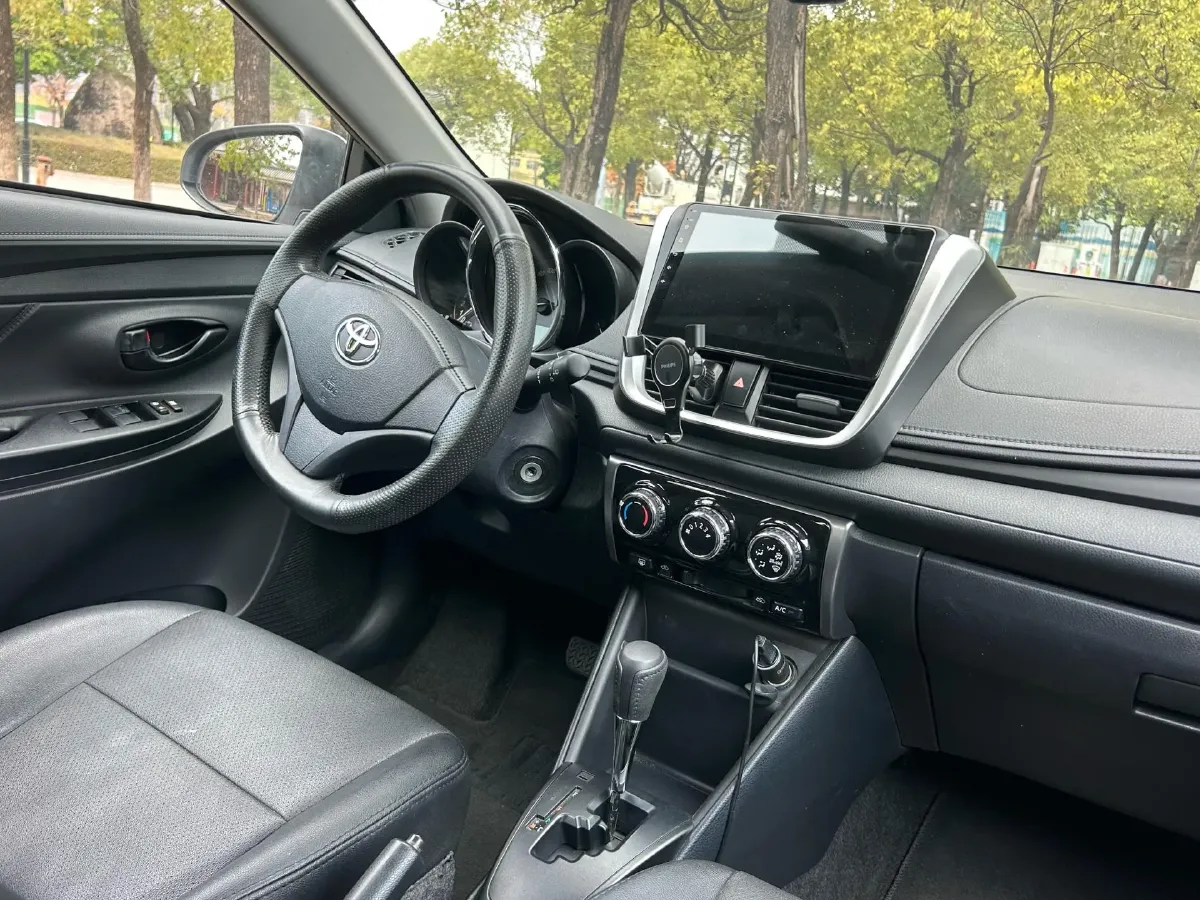 2020 Toyota Yaris L 1.5L 110HP L4 CVT,autocango,china used car exporter,china ev exporter,chinese used car exporter,chinese used ev exporter