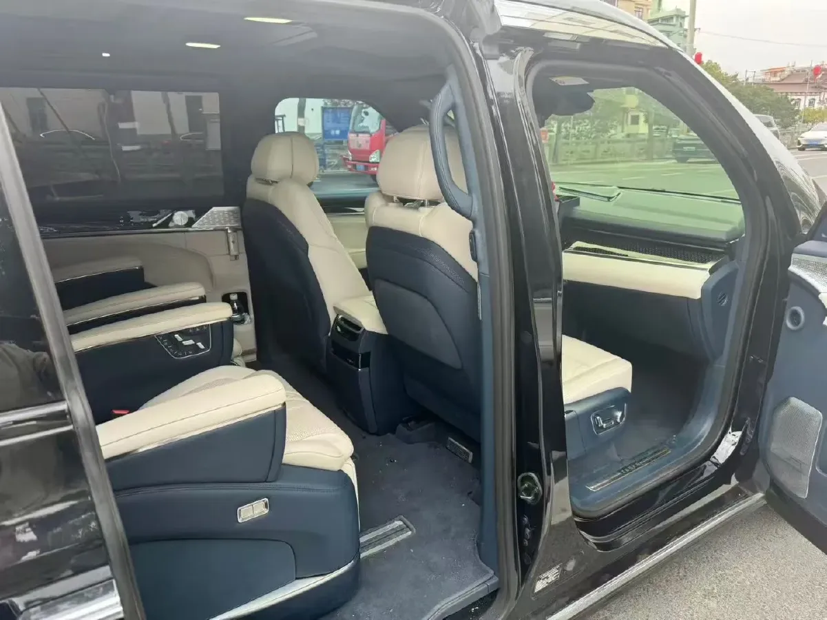 2024 Zeekr 009 BEV 108KWH,autocango,china used car exporter,china ev exporter,chinese used car exporter,chinese used ev exporter