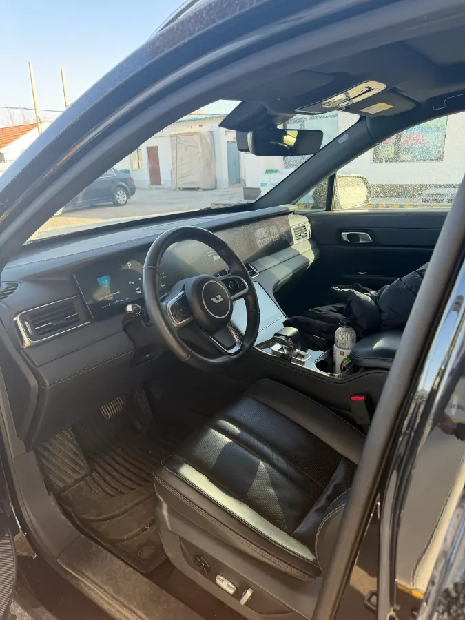 2020 Li ONE Range Extended 131HP REEV 40.5KWH,autocango,china used car exporter,china ev exporter,chinese used car exporter,chinese used ev exporter