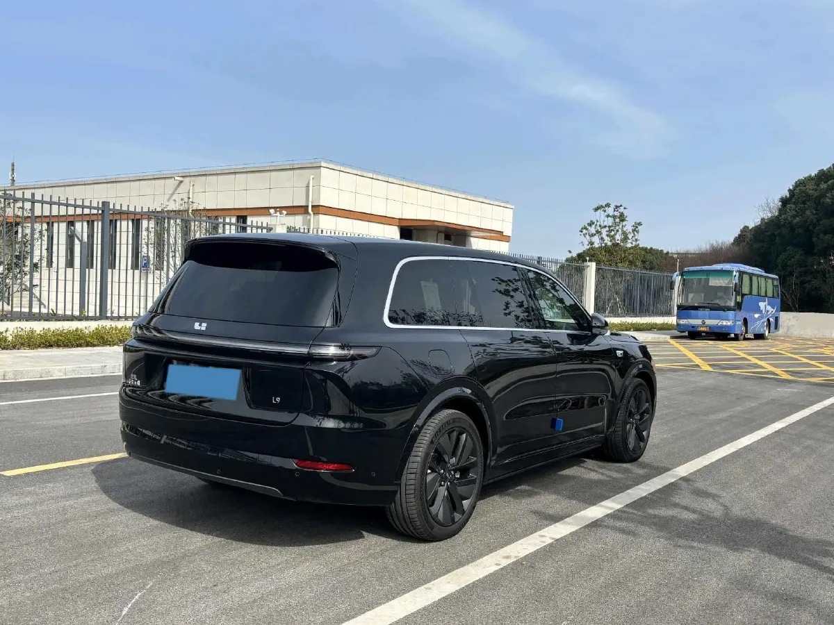 2024 Li L9 Range Extended 154HP REEV 52.3KWH,autocango,china used car exporter,china ev exporter,chinese used car exporter,chinese used ev exporter