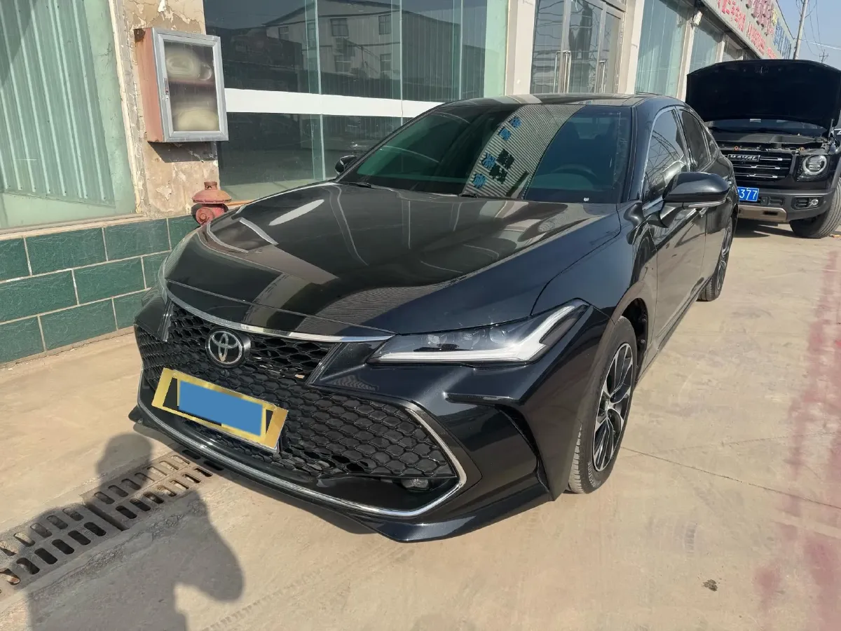 2022 Toyota Avalon 2.5L 209HP L4 8AT,autocango,china used car exporter,china ev exporter,chinese used car exporter,chinese used ev exporter
