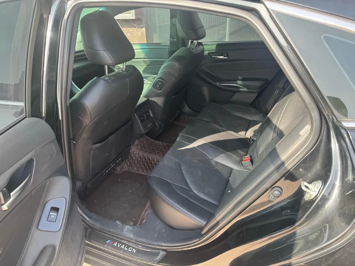 2022 Toyota Avalon 2.5L 209HP L4 8AT,autocango,china used car exporter,china ev exporter,chinese used car exporter,chinese used ev exporter