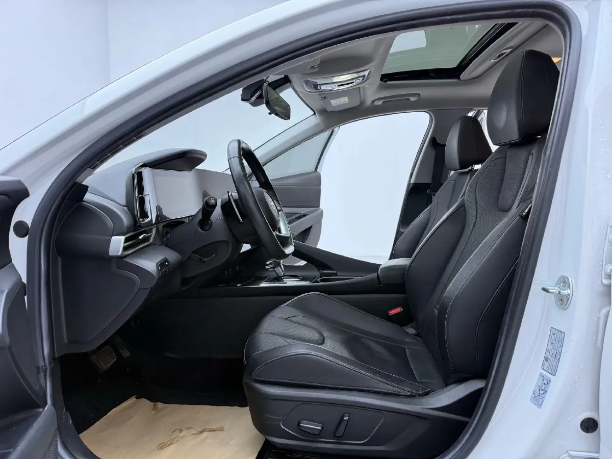 2021 Hyundai Elantra 1.5L 115HP L4 CVT,autocango,china used car exporter,china ev exporter,chinese used car exporter,chinese used ev exporter