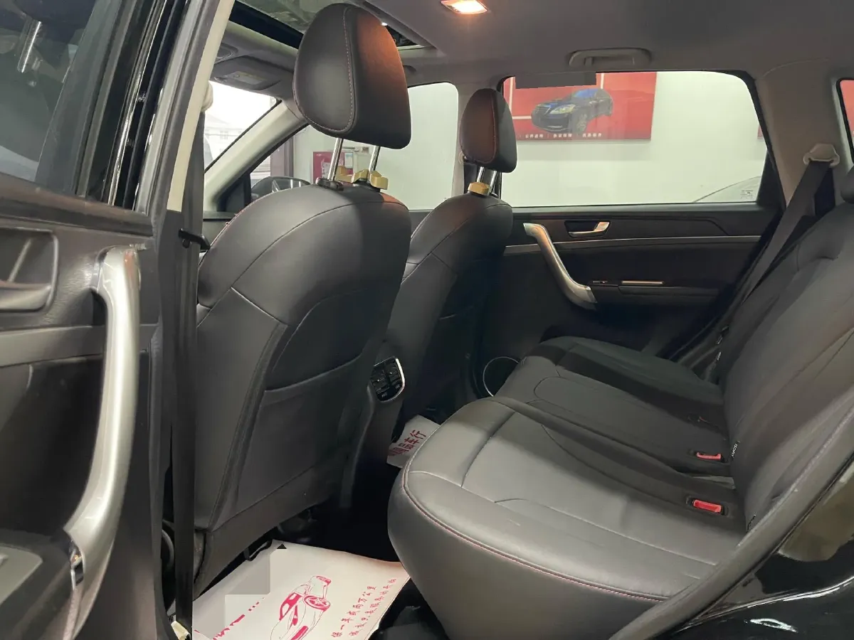 2019 Haval M6 1.5T 150HP L4 6MT,autocango,china used car exporter,china ev exporter,chinese used car exporter,chinese used ev exporter