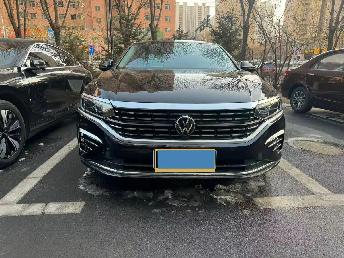 2023 Volkswagen Passat 2.0T 186HP L4 7DCT,autocango,china used car exporter,china ev exporter,chinese used car exporter,chinese used ev exporter