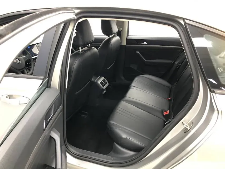 2019 Volkswagen Lavida 1.5L 113HP L4 6AT,autocango,china used car exporter,china ev exporter,chinese used car exporter,chinese used ev exporter