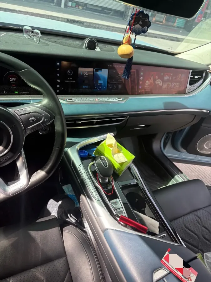 2022 Voyah FREE Range Extended 109HP REEV 33KWH,autocango,china used car exporter,china ev exporter,chinese used car exporter,chinese used ev exporter