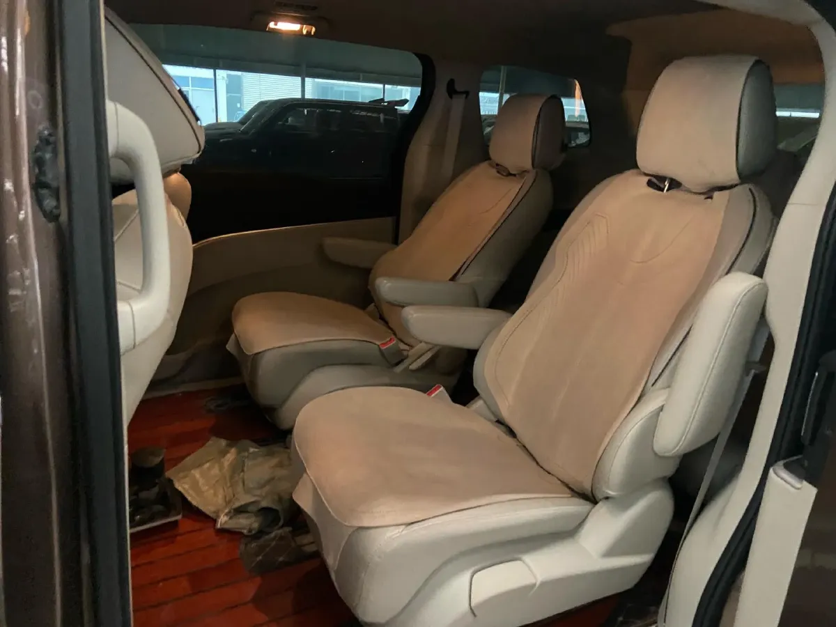 2020 Buick GL8 2.0T 237HP L4 9AT,autocango,china used car exporter,china ev exporter,chinese used car exporter,chinese used ev exporter