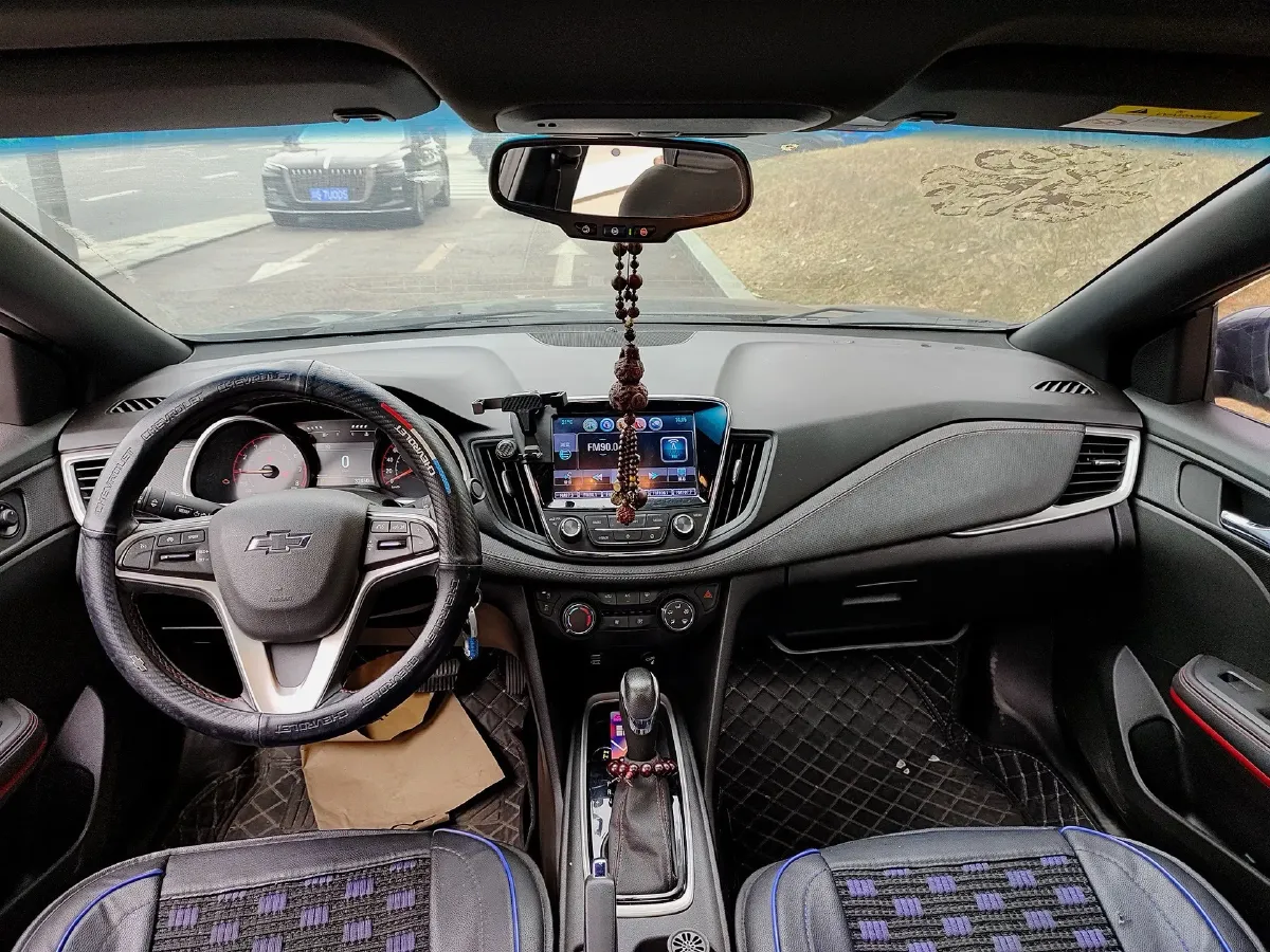 2019 Chevrolet Monza 1.3T 163HP L3 6AT,autocango,china used car exporter,china ev exporter,chinese used car exporter,chinese used ev exporter