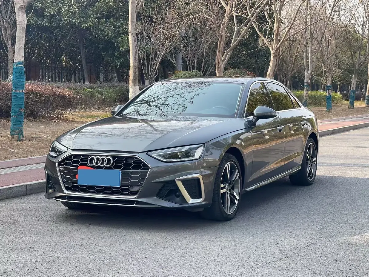 2020 Audi A4L 2.0T 190HP L4 7DCT,autocango,china used car exporter,china ev exporter,chinese used car exporter,chinese used ev exporter