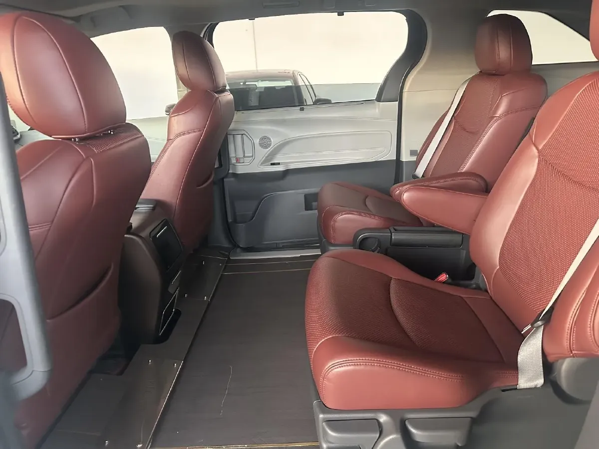 2021 Toyota Sienna 2.5L 192HP L4 E-CVT Hybrid,autocango,china used car exporter,china ev exporter,chinese used car exporter,chinese used ev exporter