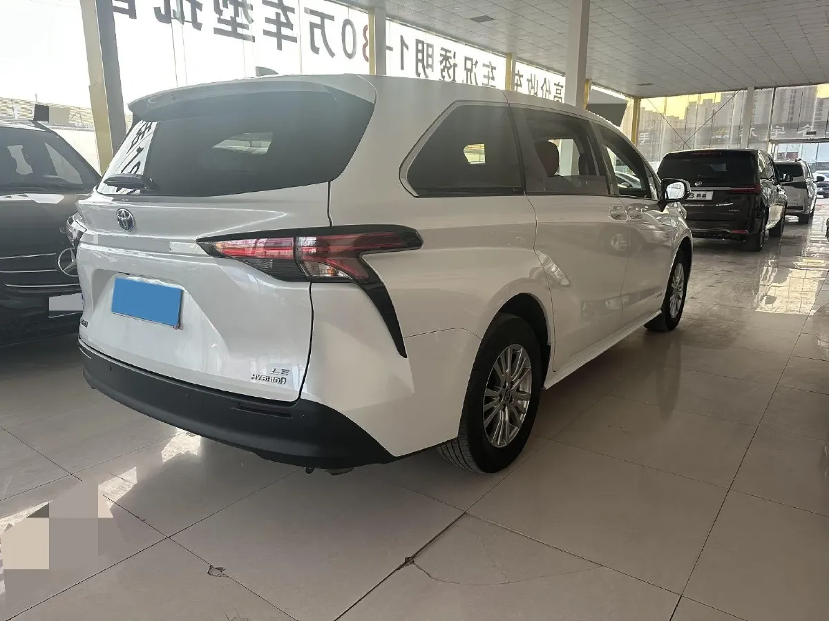 2021 Toyota Sienna 2.5L 192HP L4 E-CVT Hybrid,autocango,china used car exporter,china ev exporter,chinese used car exporter,chinese used ev exporter