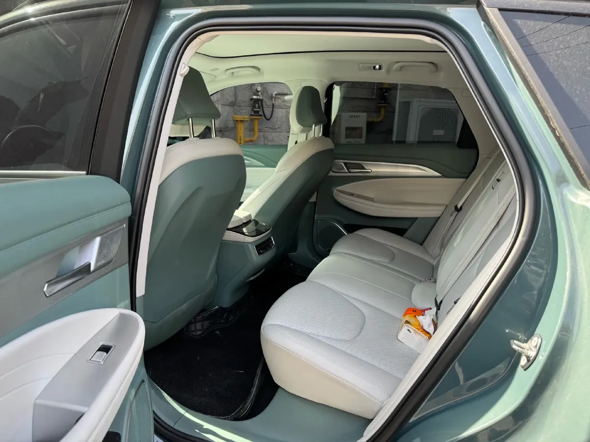 2023 ARCFOX αT BEV,autocango,china used car exporter,china ev exporter,chinese used car exporter,chinese used ev exporter