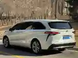 2023 Toyota Sienna 2.5L 189HP L4 E-CVT Hybrid