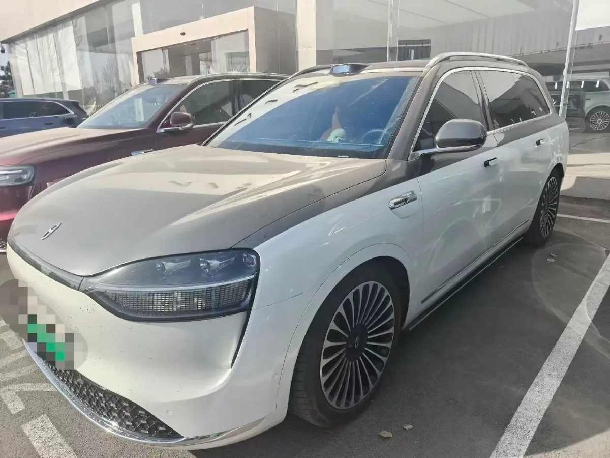 2025 AITO AITO M9 REEV 160HP REEV 52KWH,autocango,china used car exporter,china ev exporter,chinese used car exporter,chinese used ev exporter