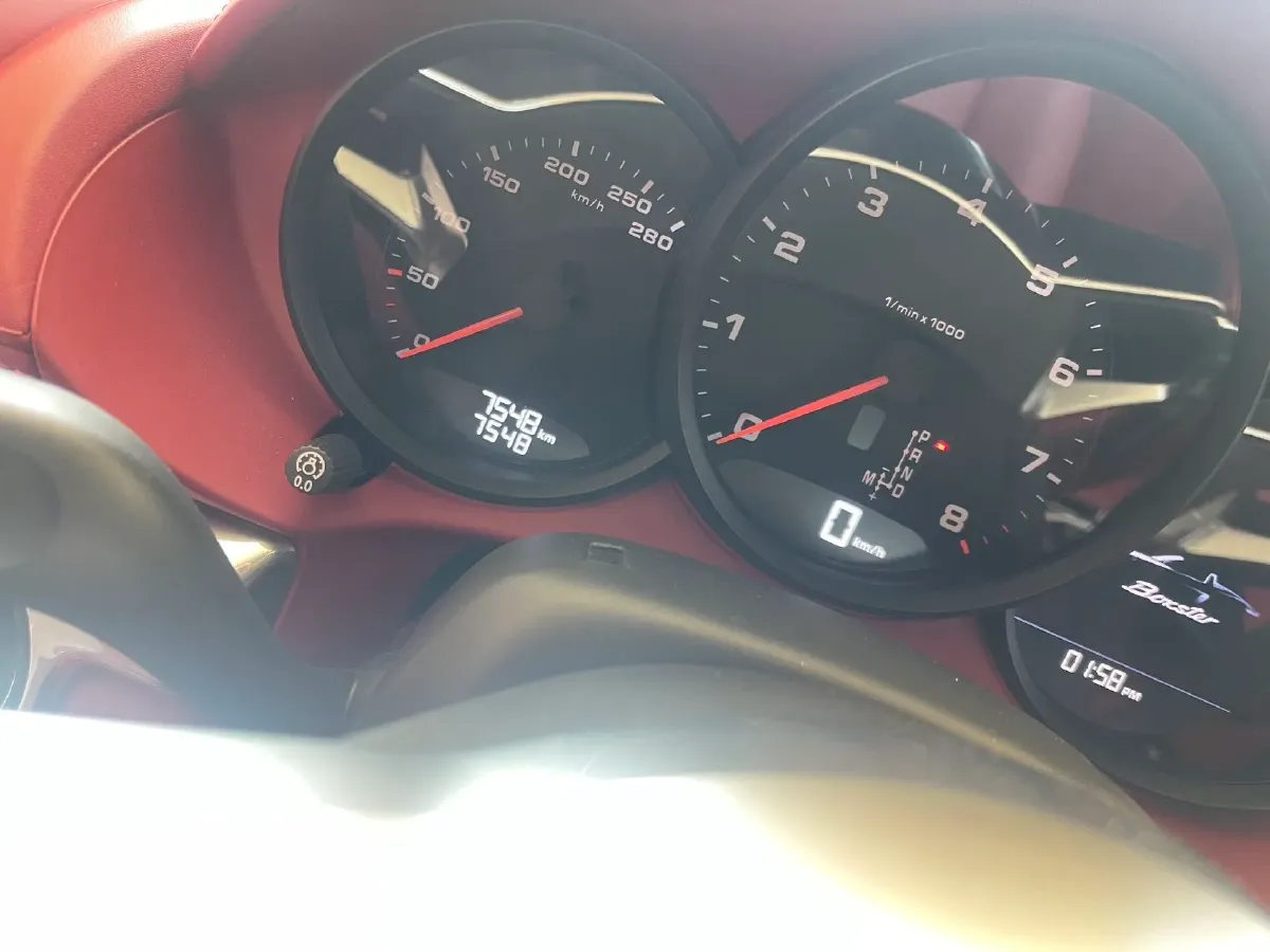 2023 Porsche 718 2.0T 250HP H4 7DCT,autocango,china used car exporter,china ev exporter,chinese used car exporter,chinese used ev exporter