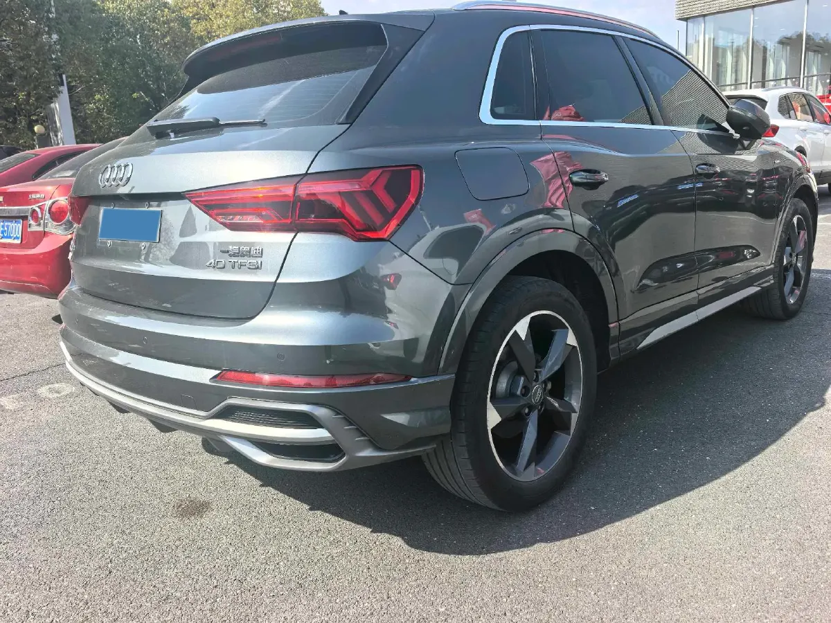 2019 Audi Q3 2.0T 186HP L4 7DCT,autocango,china used car exporter,china ev exporter,chinese used car exporter,chinese used ev exporter
