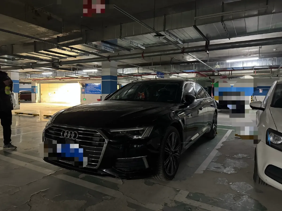2021 Audi A6L 2.0T 224HP L4 7DCT,autocango,china used car exporter,china ev exporter,chinese used car exporter,chinese used ev exporter