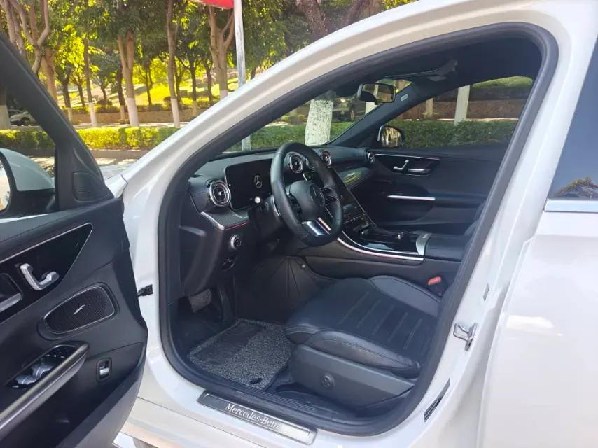 2023 Mercedes-Benz C Class 1.5T 204HP L4 9AT,autocango,china used car exporter,china ev exporter,chinese used car exporter,chinese used ev exporter