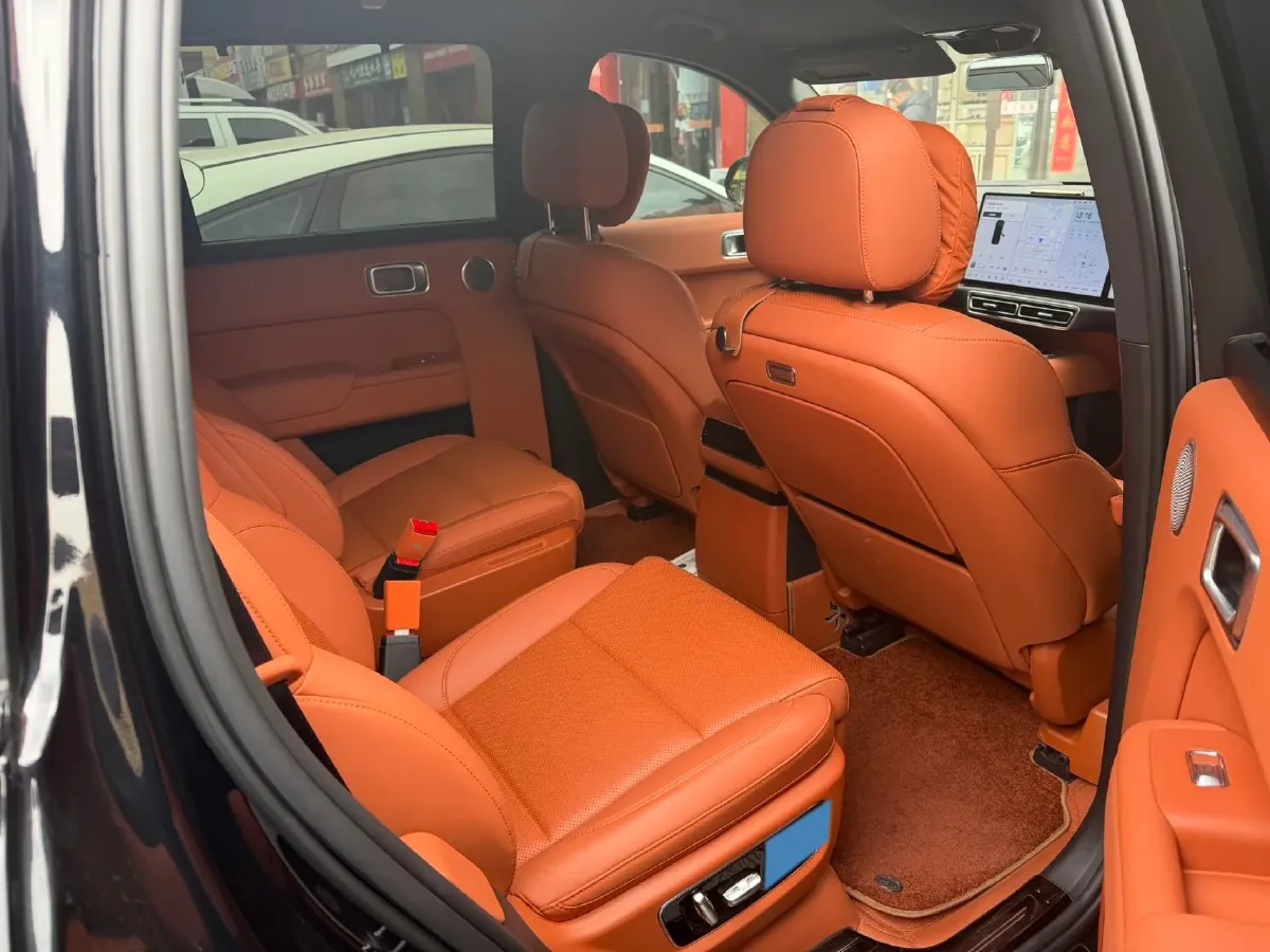 2024 Li L9 Range Extended 154HP REEV 52.3KWH,autocango,china used car exporter,china ev exporter,chinese used car exporter,chinese used ev exporter