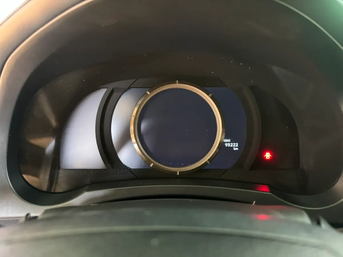 2017 Lexus IS 2.0T 245HP L4 8AT,autocango,china used car exporter,china ev exporter,chinese used car exporter,chinese used ev exporter