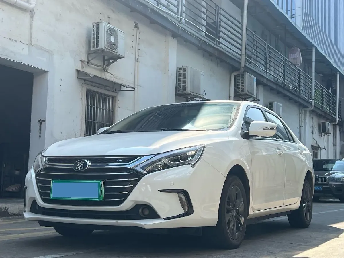 2017 Geely Emgrand 1.5L 103HP L4 E-CVT PHEV 11.3KWH,autocango,china used car exporter,china ev exporter,chinese used car exporter,chinese used ev exporter