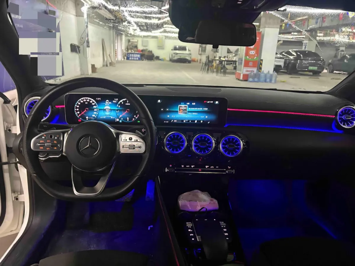 2022 Mercedes-Benz A Class 1.3T 163HP L4 7DCT,autocango,china used car exporter,china ev exporter,chinese used car exporter,chinese used ev exporter