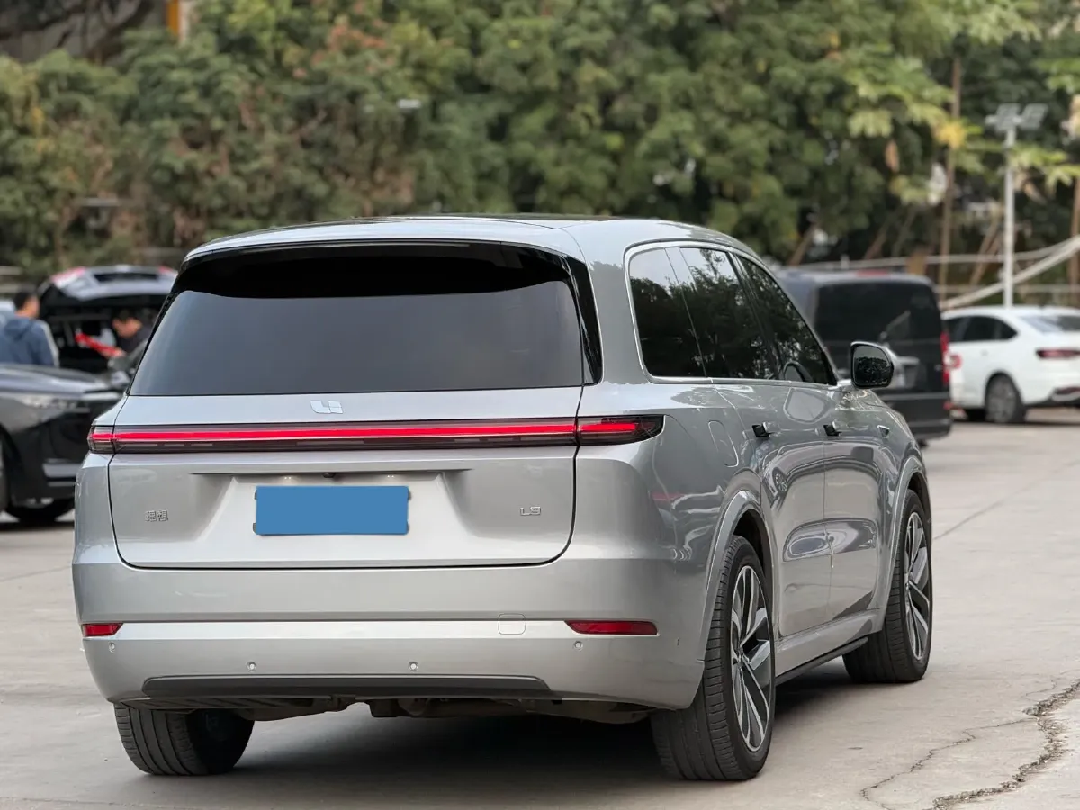 2022 Li L9 Range Extended 154HP REEV 42.6KWH,autocango,china used car exporter,china ev exporter,chinese used car exporter,chinese used ev exporter