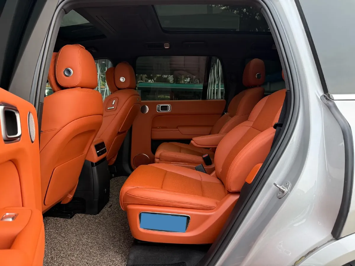 2022 Li L9 Range Extended 154HP REEV 42.6KWH,autocango,china used car exporter,china ev exporter,chinese used car exporter,chinese used ev exporter