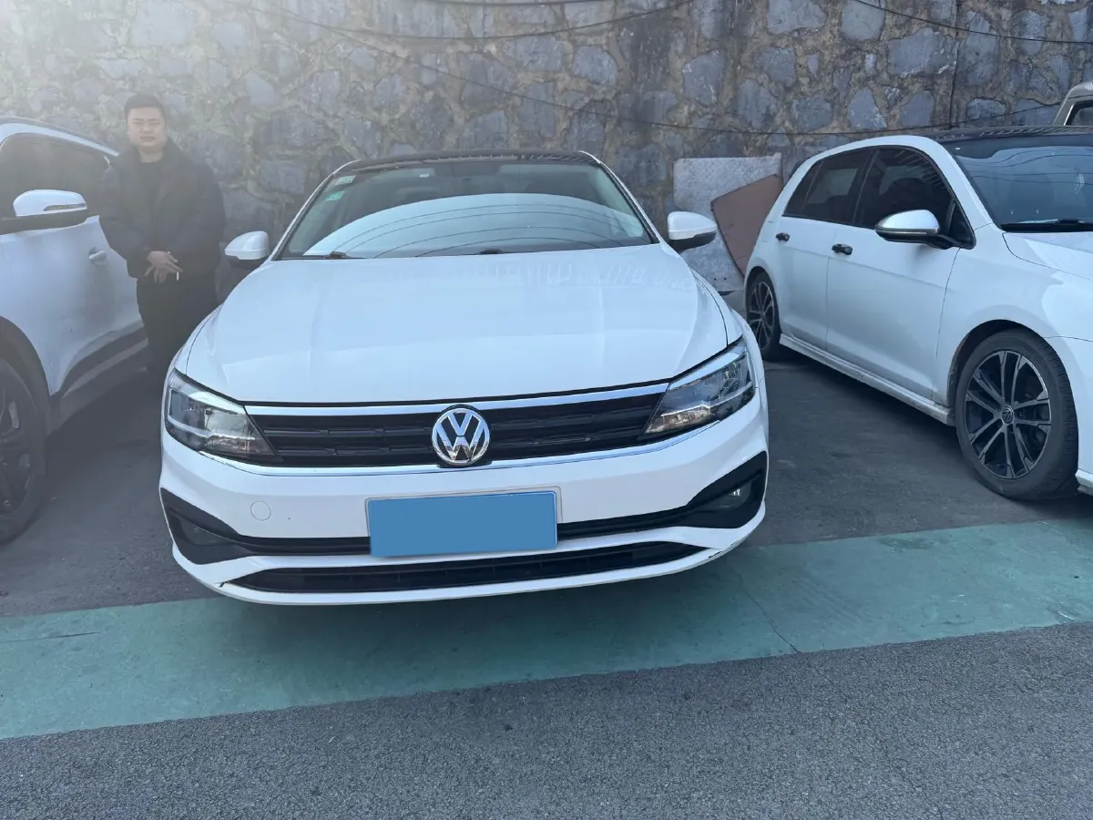 2019 Volkswagen T-Cross 1.4T 150HP L4 7DCT,autocango,china used car exporter,china ev exporter,chinese used car exporter,chinese used ev exporter