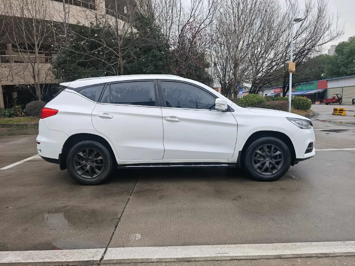 2020 BYD Song 1.5T 160HP L4 6MT,autocango,china used car exporter,china ev exporter,chinese used car exporter,chinese used ev exporter