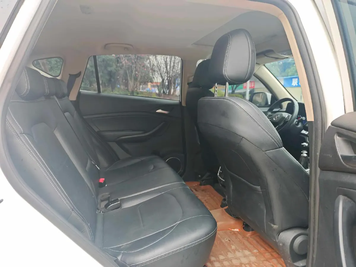 2020 BYD Song 1.5T 160HP L4 6MT,autocango,china used car exporter,china ev exporter,chinese used car exporter,chinese used ev exporter