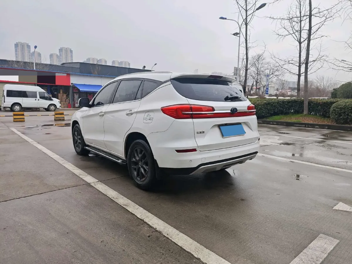 2020 BYD Song 1.5T 160HP L4 6MT,autocango,china used car exporter,china ev exporter,chinese used car exporter,chinese used ev exporter