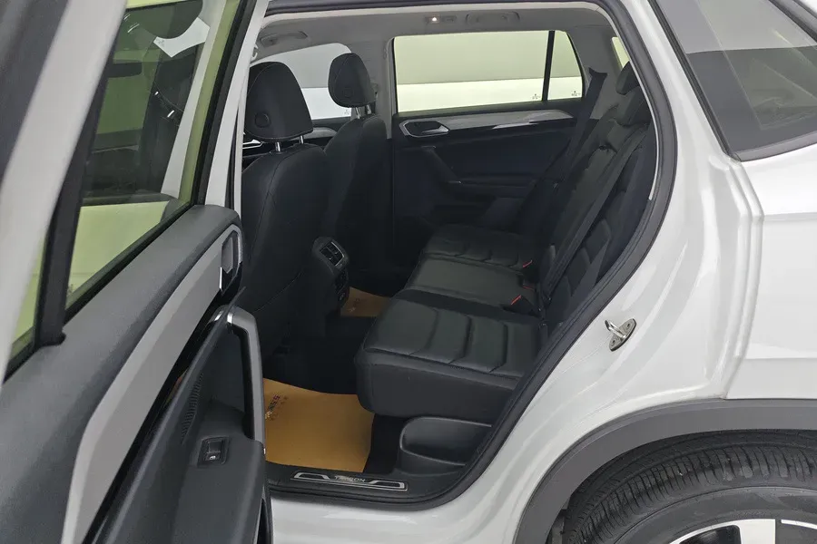 2020 Volkswagen Tayron 2.0T 186HP L4 7DCT,autocango,china used car exporter,china ev exporter,chinese used car exporter,chinese used ev exporter