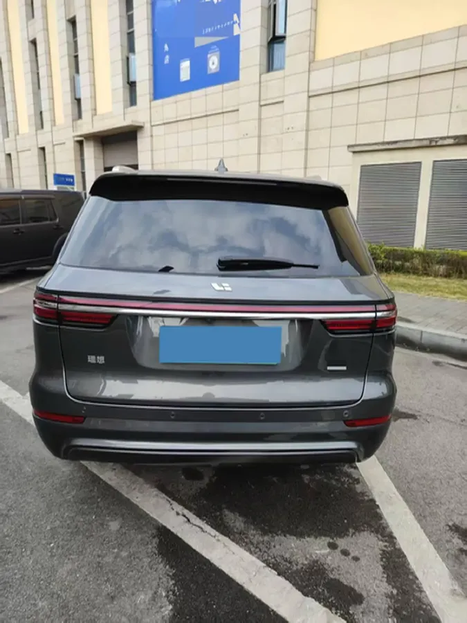 2020 Li ONE Range Extended 131HP REEV 40.5KWH,autocango,china used car exporter,china ev exporter,chinese used car exporter,chinese used ev exporter