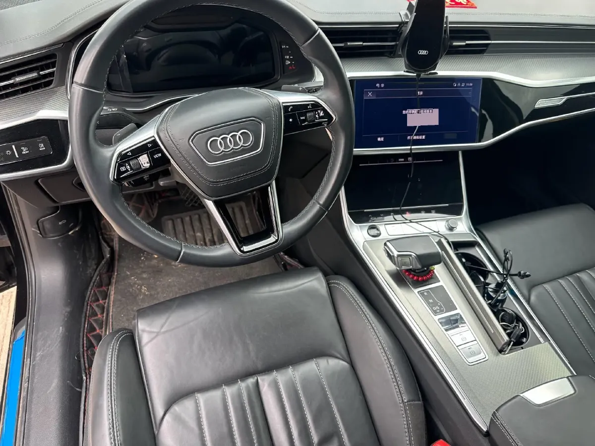 2023 Audi A6L 2.0T 245HP L4 7DCT,autocango,china used car exporter,china ev exporter,chinese used car exporter,chinese used ev exporter