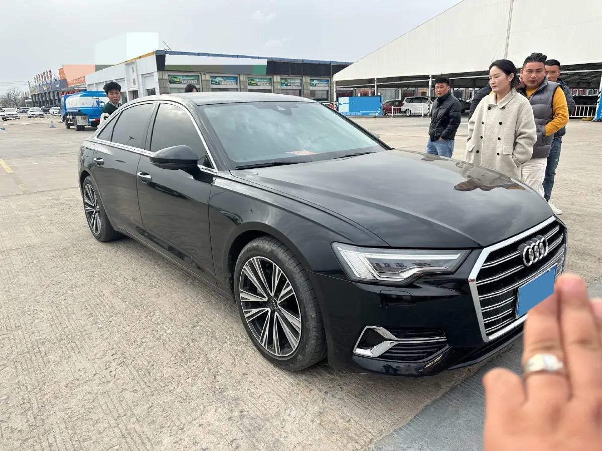 2023 Audi A6L 2.0T 245HP L4 7DCT,autocango,china used car exporter,china ev exporter,chinese used car exporter,chinese used ev exporter