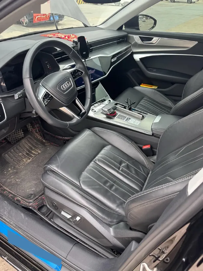 2023 Audi A6L 2.0T 245HP L4 7DCT,autocango,china used car exporter,china ev exporter,chinese used car exporter,chinese used ev exporter