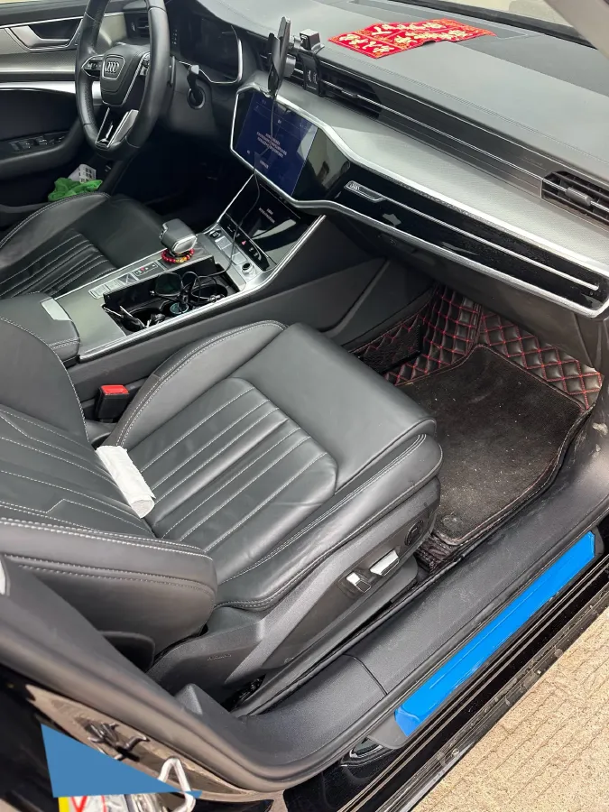 2023 Audi A6L 2.0T 245HP L4 7DCT,autocango,china used car exporter,china ev exporter,chinese used car exporter,chinese used ev exporter