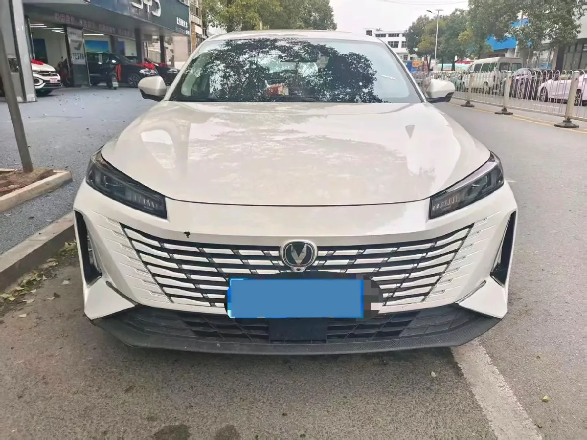 2024 ChangAn Eado 1.5T 170HP L4 7DCT,autocango,china used car exporter,china ev exporter,chinese used car exporter,chinese used ev exporter