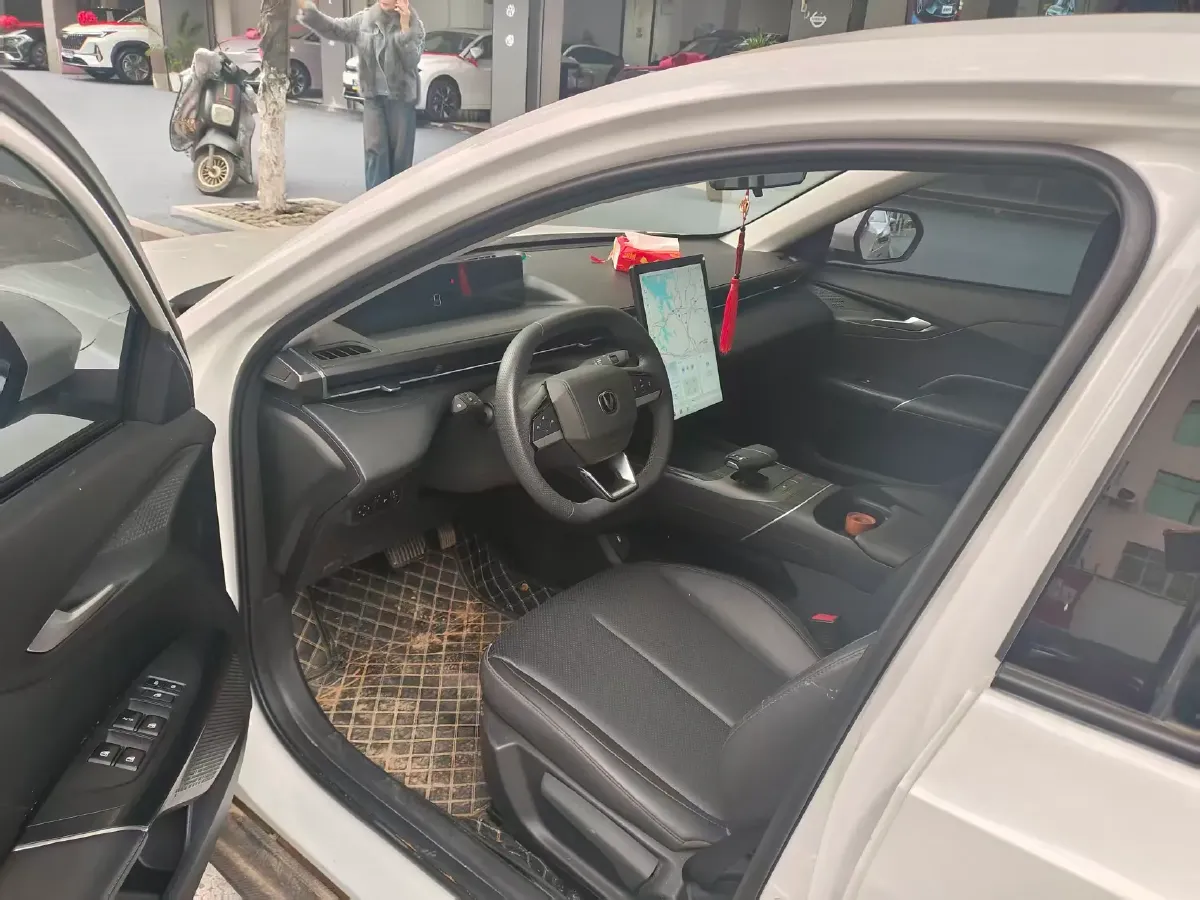 2024 ChangAn Eado 1.5T 170HP L4 7DCT,autocango,china used car exporter,china ev exporter,chinese used car exporter,chinese used ev exporter