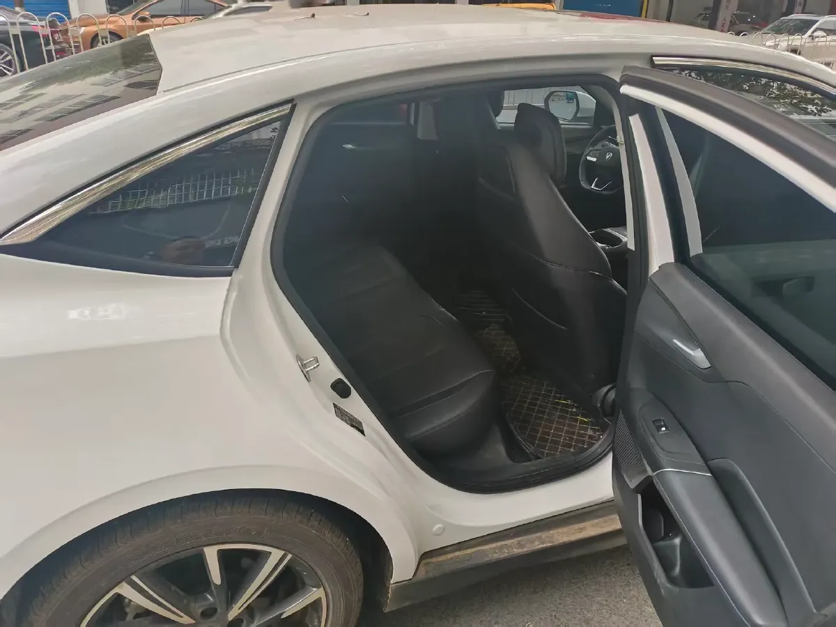 2024 ChangAn Eado 1.5T 170HP L4 7DCT,autocango,china used car exporter,china ev exporter,chinese used car exporter,chinese used ev exporter