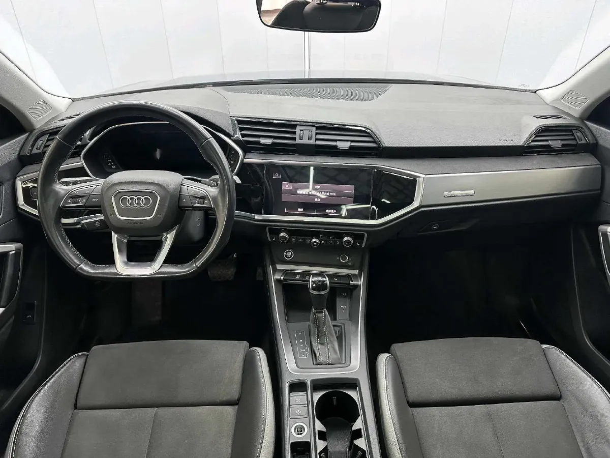 2022 Audi Q3 1.4T 150HP L4 7DCT,autocango,china used car exporter,china ev exporter,chinese used car exporter,chinese used ev exporter