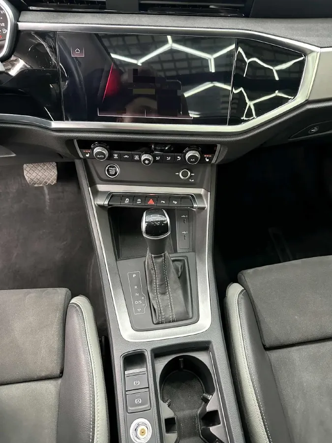 2022 Audi Q3 1.4T 150HP L4 7DCT,autocango,china used car exporter,china ev exporter,chinese used car exporter,chinese used ev exporter