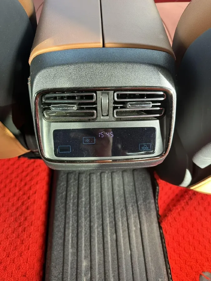 2022 Volkswagen Tiguan L 2.0T 186HP L4 7DCT,autocango,china used car exporter,china ev exporter,chinese used car exporter,chinese used ev exporter