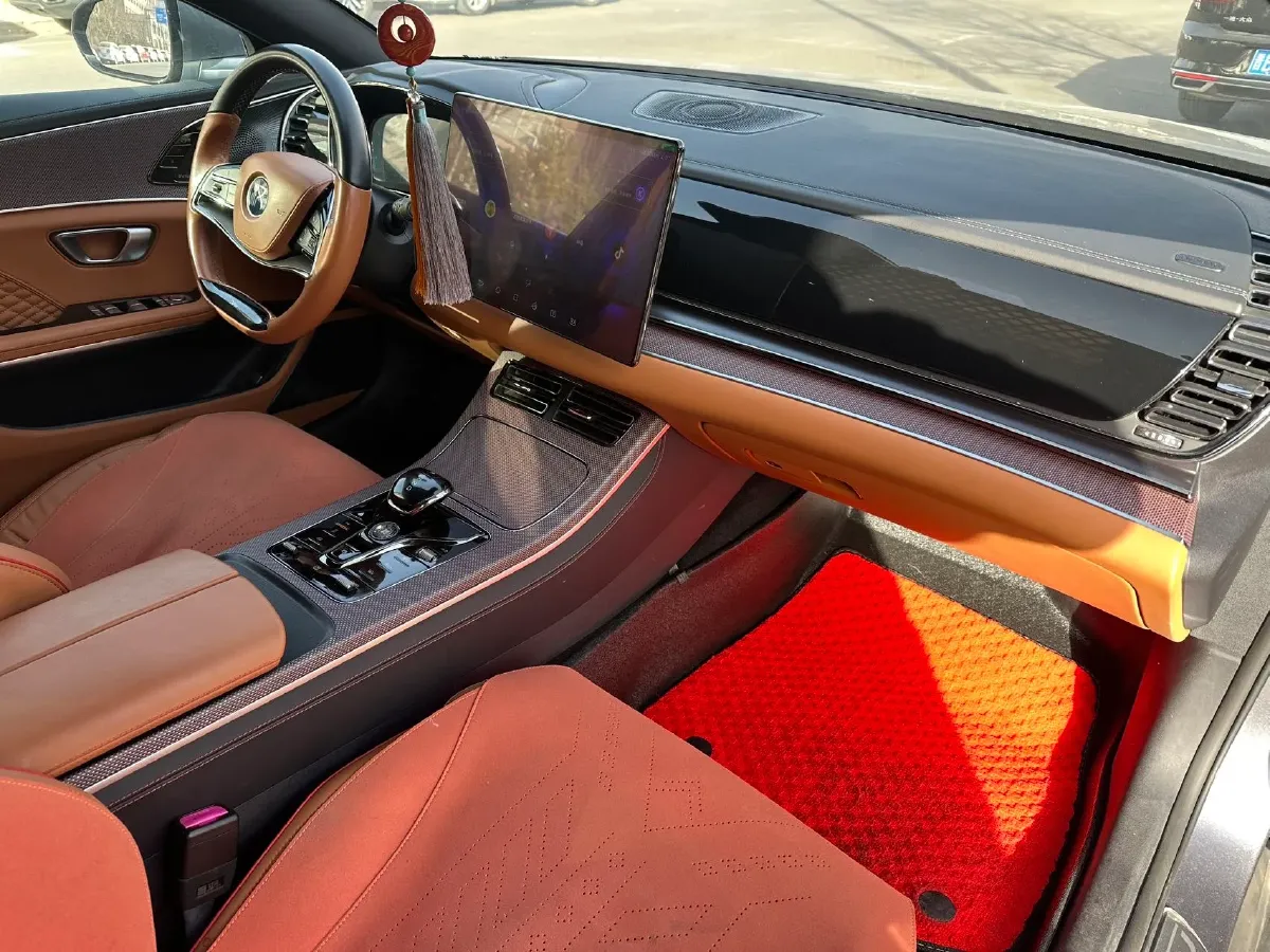 2022 Volkswagen Tiguan L 2.0T 186HP L4 7DCT,autocango,china used car exporter,china ev exporter,chinese used car exporter,chinese used ev exporter