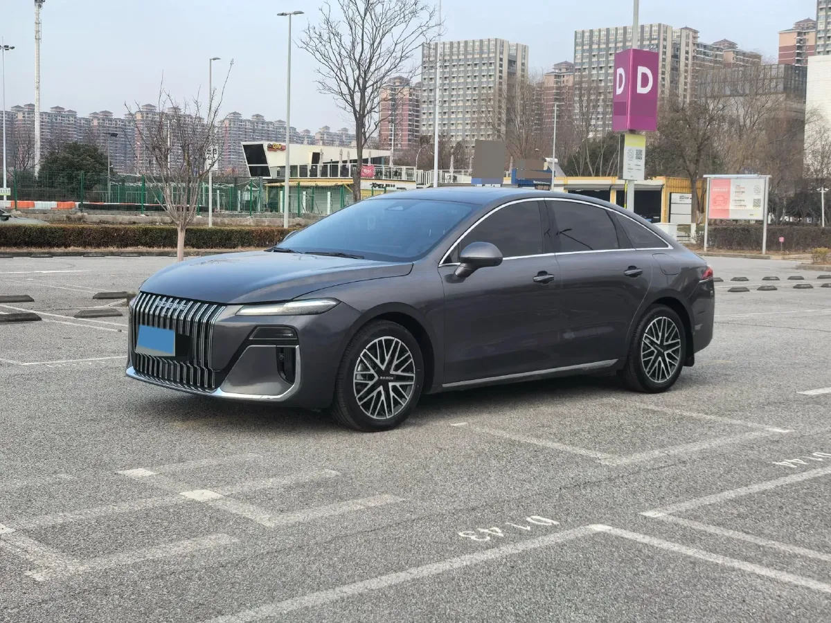 2025 Roewe M7 DMH 1.5L 112HP L4 1DHT PHEV,autocango,china used car exporter,china ev exporter,chinese used car exporter,chinese used ev exporter