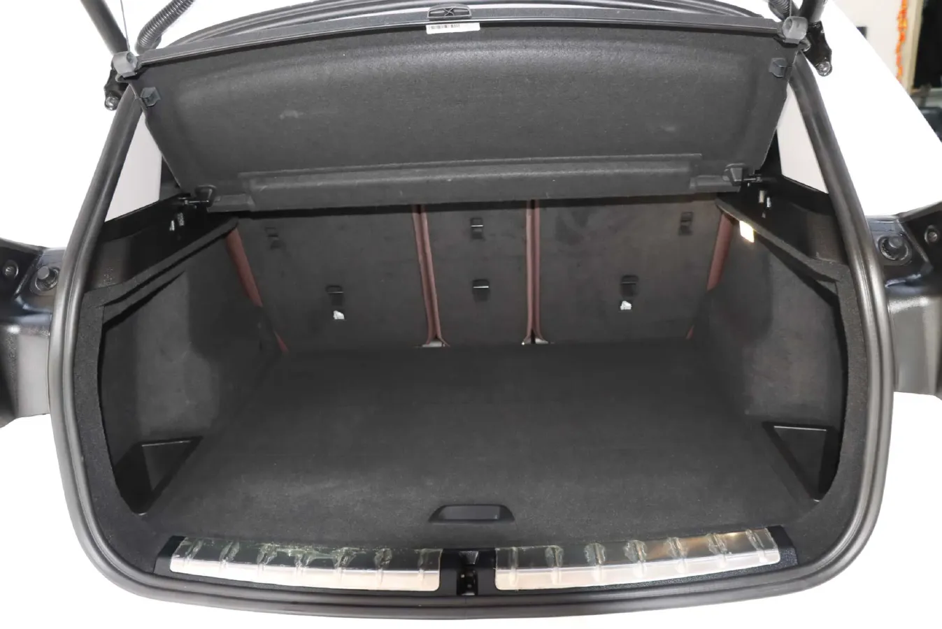 2021 BMW X1 2.0T 192HP L4 7DCT,autocango,china used car exporter,china ev exporter,chinese used car exporter,chinese used ev exporter