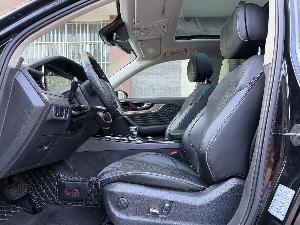 2022 HongQi HS5 2.0T 224HP L4 6AT,autocango,china used car exporter,china ev exporter,chinese used car exporter,chinese used ev exporter