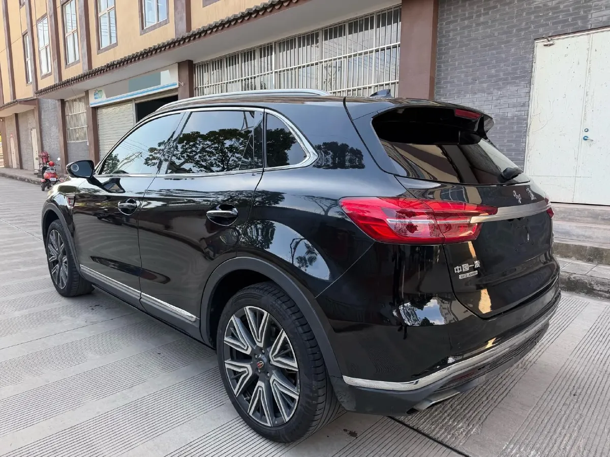 2022 HongQi HS5 2.0T 224HP L4 6AT,autocango,china used car exporter,china ev exporter,chinese used car exporter,chinese used ev exporter